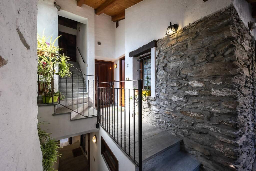 Dimora Gilles Aosta Valley 巴德 外观 照片