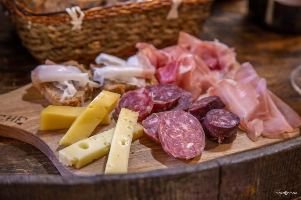 Dimora Gilles Aosta Valley 巴德 客房 照片
