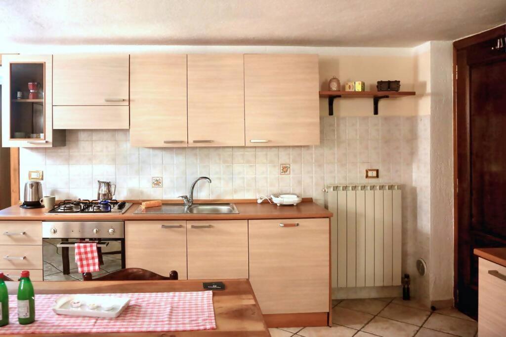 Dimora Gilles Aosta Valley 巴德 客房 照片